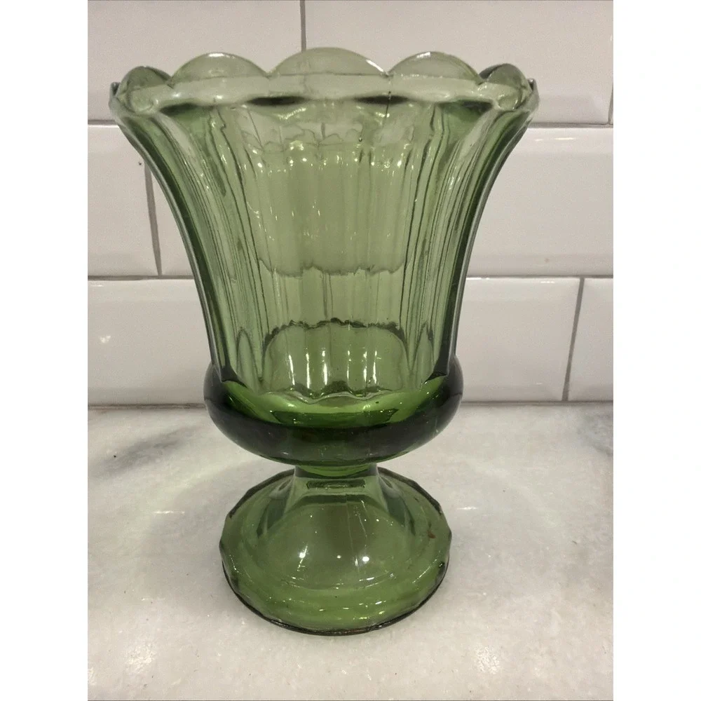 Vintage Avocado Glass Vase 6" tall Ribbed Pedestal Scalloped Edge Round ES051 - Picture 2 of 8